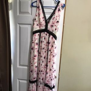 Long maxi dress. Size medium.